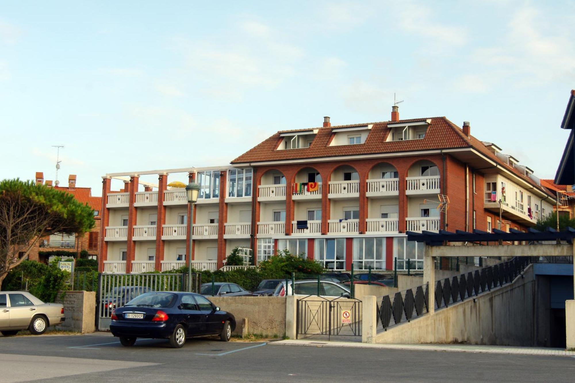 Hotel Torre Cristina Noja Eksteriør billede