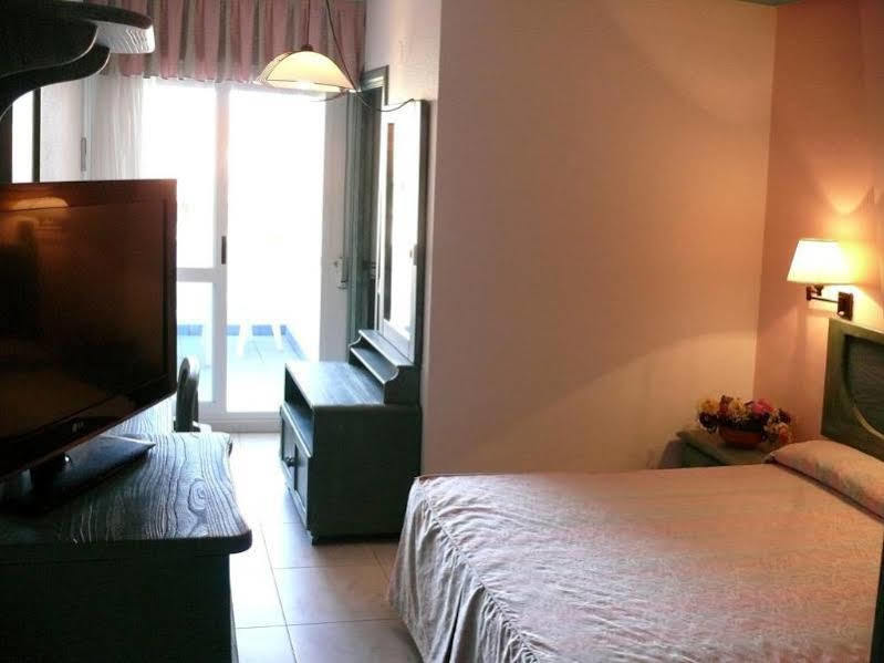 Hotel Torre Cristina Noja Eksteriør billede