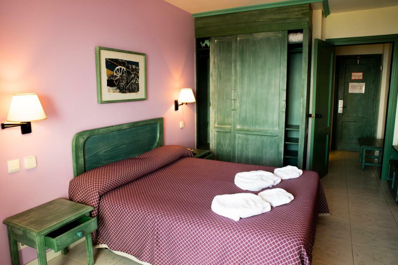 Hotel Torre Cristina Noja Eksteriør billede